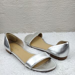 Talbots Silver Metallic Leather Upper Single Strap Round Open Toe Slip On Sandal